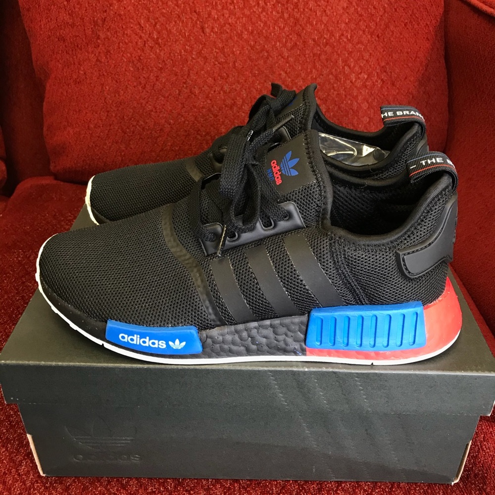 Adidas black Red Boost Size 8